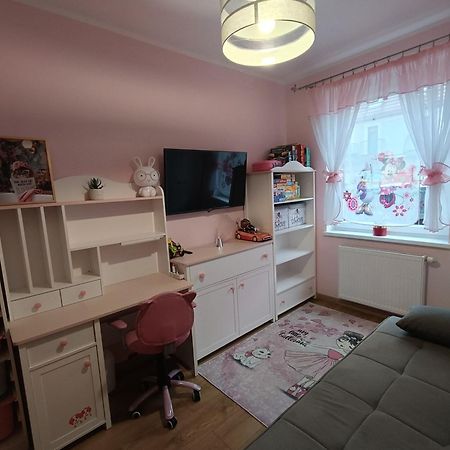 Apartament Rodzinny Z Ogrodkiem W Centrum Gizycka Giżycko Kültér fotó