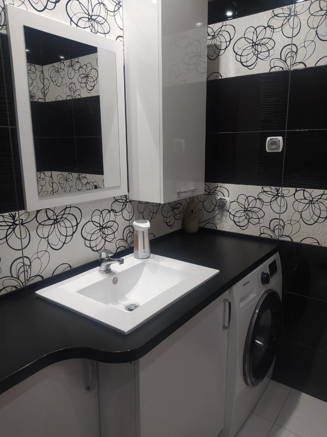 Apartament Rodzinny Z Ogrodkiem W Centrum Gizycka Giżycko Kültér fotó